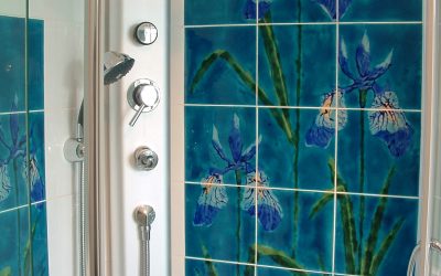 Beautiful Iris tile mural makes the perfect splashback …